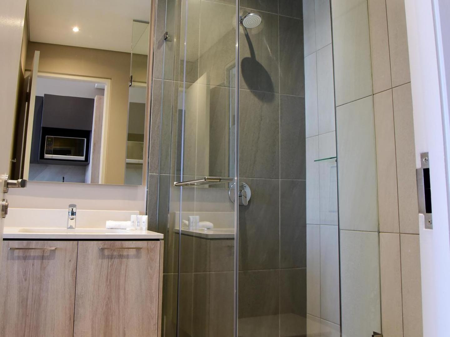 Menlyn Maine Luxury Rentals Претория Номер фото